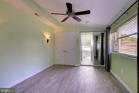 Bedroom - 1729 Shore Dr, Edgewater, MD 21037 photo 3 of 5