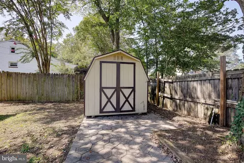 Exterior - 1729 Shore Dr, Edgewater, MD 21037 photo 3 of 11