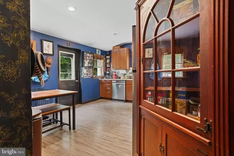 Entry Way - 4924 Kellam Rd, Shady Side, MD 20764 photo 2 of 4