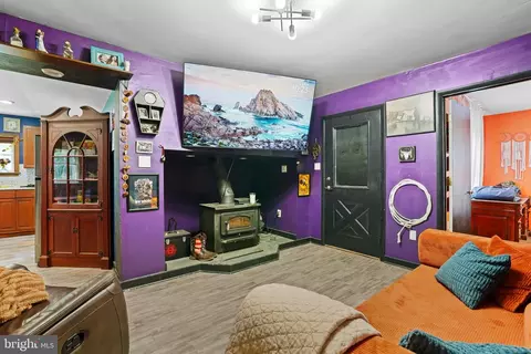 Entry Way - 4924 Kellam Rd, Shady Side, MD 20764 photo 3 of 4