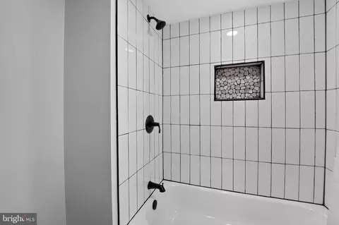 Bath - 4922 Dogwood St, Shady Side, MD 20764 photo 3 of 6