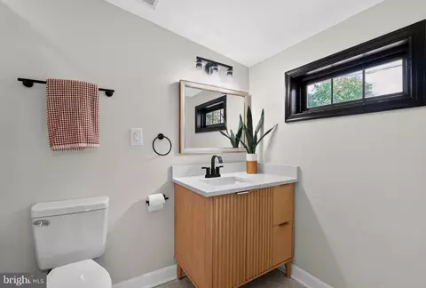 Bath - 4922 Dogwood St, Shady Side, MD 20764 photo 5 of 6