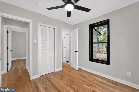 Entry Way - 4922 Dogwood St, Shady Side, MD 20764 photo 9 of 9