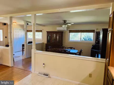 Entry Way - 795 Woods Rd, Pasadena, MD 21122 photo 2 of 2