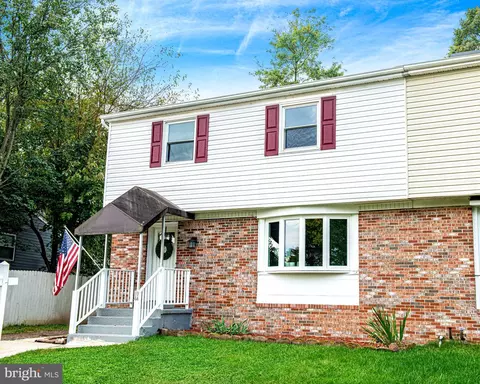 Exterior - 1044 Vena Ln, Pasadena, MD 21122 photo 3 of 8
