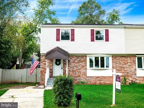 1044 Vena Ln, Pasadena, MD 21122