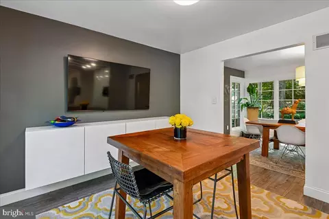 Dining - 322 Eagle Hill Rd, Pasadena, MD 21122 photo 1 of 5