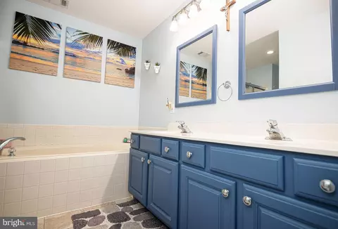 Entry Way - 612 219th, Pasadena, MD 21122 photo 2 of 2