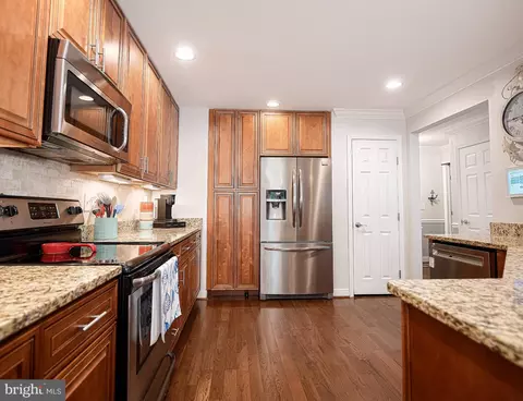 Kitchen - 612 219th, Pasadena, MD 21122 photo 2 of 4