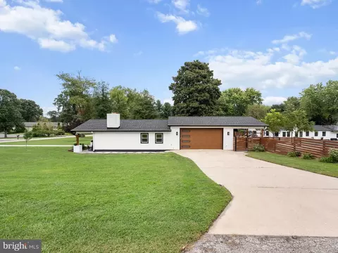 Exterior - 7845 June Dr, Pasadena, MD 21122 photo 5 of 19