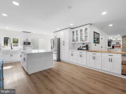 Kitchen - 7845 June Dr, Pasadena, MD 21122 photo 1 of 6