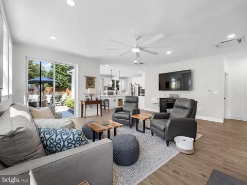 Living - 7845 June Dr, Pasadena, MD 21122 photo 5 of 7