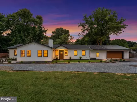 Exterior - 7845 June Dr, Pasadena, MD 21122 photo 2 of 19