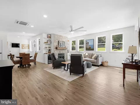 Living - 7845 June Dr, Pasadena, MD 21122 photo 6 of 7