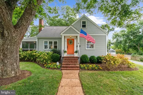 Exterior - 211 Mckendree Ave, Annapolis, MD 21401 photo 2 of 11