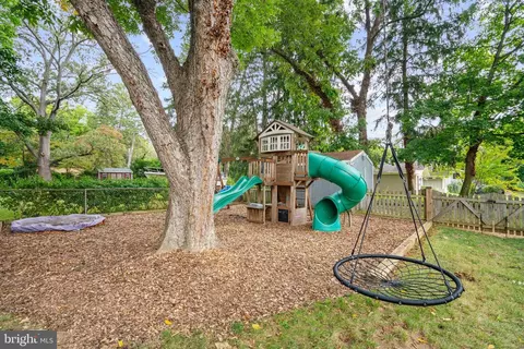 Exterior - 211 Mckendree Ave, Annapolis, MD 21401 photo 10 of 11