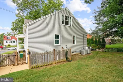 Exterior - 211 Mckendree Ave, Annapolis, MD 21401 photo 8 of 11