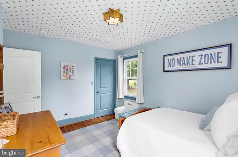Bedroom - 211 Mckendree Ave, Annapolis, MD 21401 photo 2 of 10