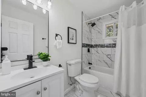 Bath - 15 Penny Ln, Pasadena, MD 21122 photo 1 of 2