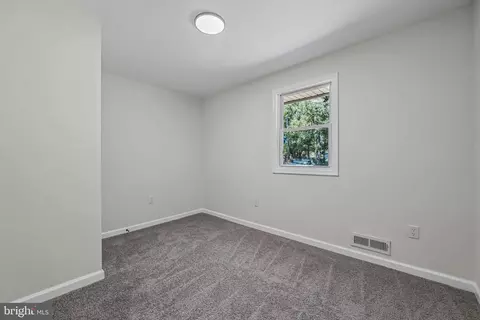Bedroom - 15 Penny Ln, Pasadena, MD 21122 photo 1 of 5