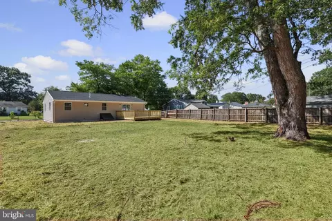 Exterior - 15 Penny Ln, Pasadena, MD 21122 photo 5 of 6