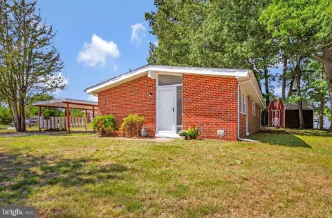 316 Gloucester Dr, Glen Burnie, MD 21061