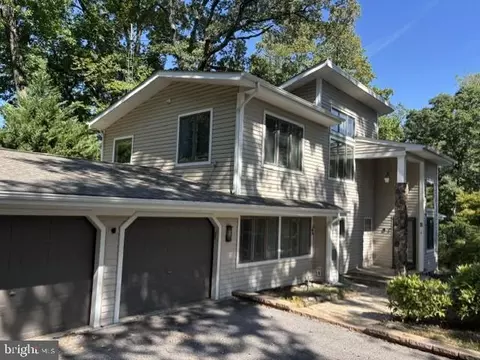 4 Tower Rd, Severna Park, MD 21146