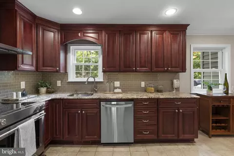 Kitchen - 361 Ternwing Ct, Arnold, MD 21012 photo 6 of 6