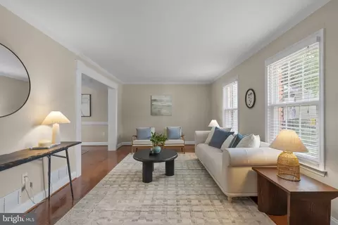 Living - 361 Ternwing Ct, Arnold, MD 21012 photo 1 of 4
