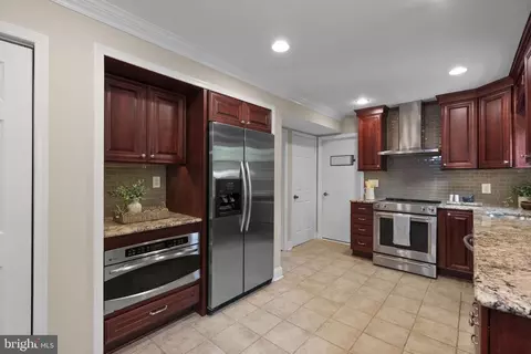 Kitchen - 361 Ternwing Ct, Arnold, MD 21012 photo 5 of 6