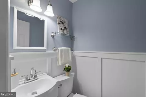 Bath - 361 Ternwing Ct, Arnold, MD 21012 photo 1 of 5