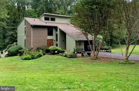 713 Harrisburg Dr, Davidsonville, MD 21035