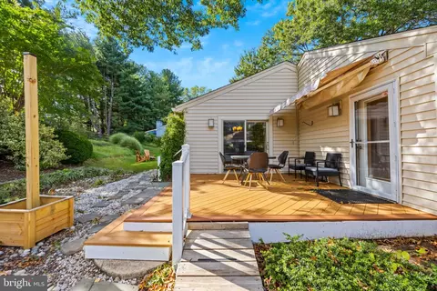 Exterior - 2567 Forest Knl St, Annapolis, MD 21401 photo 4 of 12