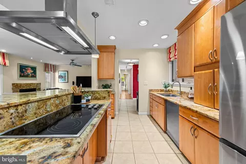 Kitchen - 2567 Forest Knl St, Annapolis, MD 21401 photo 4 of 5