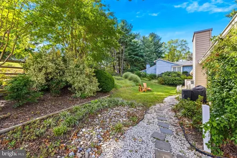 Exterior - 2567 Forest Knl St, Annapolis, MD 21401 photo 5 of 12