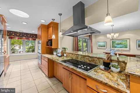 Kitchen - 2567 Forest Knl St, Annapolis, MD 21401 photo 2 of 5