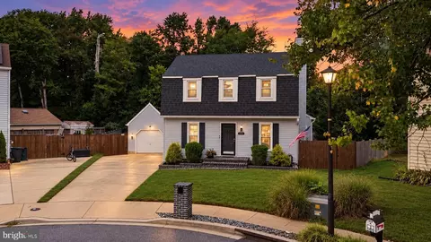 1033 Hyde Park Dr, Annapolis, MD 21403