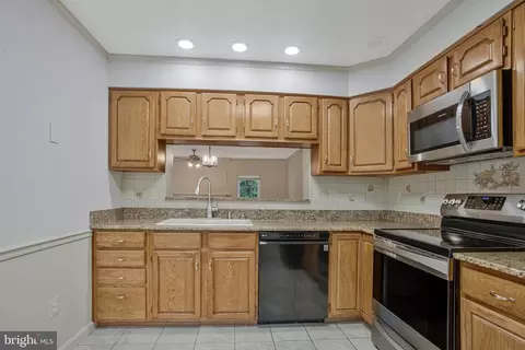 Kitchen - 1210 Seminole Dr, Arnold, MD 21012 photo 3 of 3