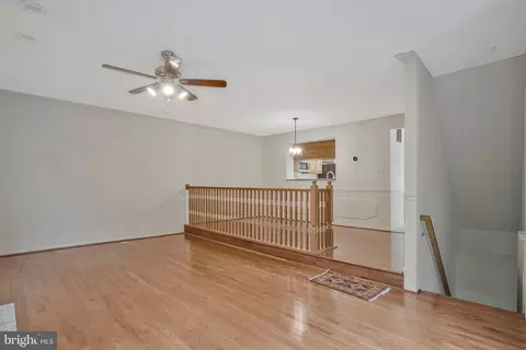 Living - 1210 Seminole Dr, Arnold, MD 21012 photo 6 of 6