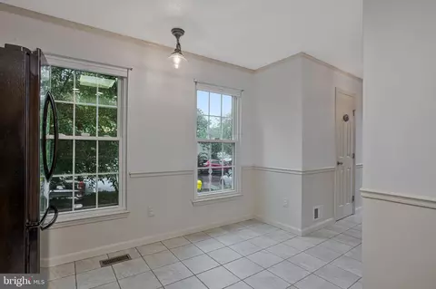 Entry Way - 1210 Seminole Dr, Arnold, MD 21012 photo 1 of 4