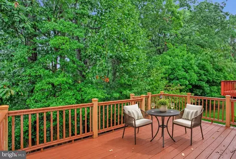 Exterior - 1210 Seminole Dr, Arnold, MD 21012 photo 4 of 7