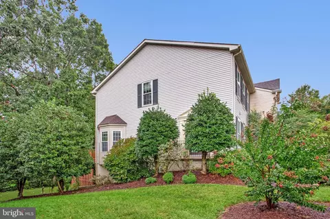 Exterior - 1210 Seminole Dr, Arnold, MD 21012 photo 3 of 7