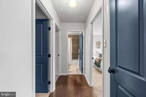 Entry Way - 8483 Arbutus Rd, Pasadena, MD 21122 photo 2 of 3