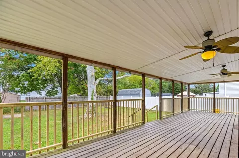 Exterior - 8483 Arbutus Rd, Pasadena, MD 21122 photo 4 of 8