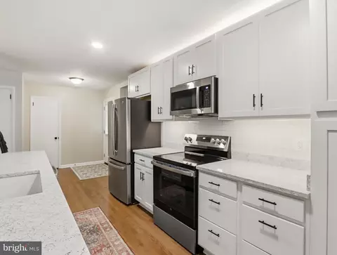 Kitchen - 611 Eliot Rd, Pasadena, MD 21122 photo 2 of 2