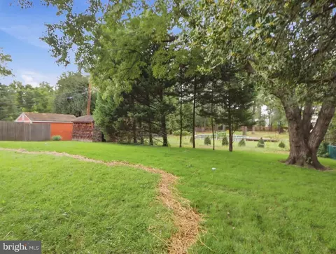 Exterior - 611 Eliot Rd, Pasadena, MD 21122 photo 4 of 4