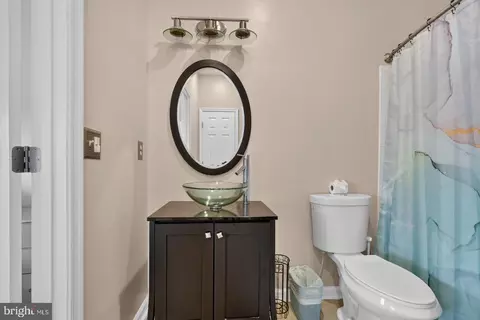 Bath - 8328 Green Grass Rd, Laurel, MD 20724 photo 2 of 3