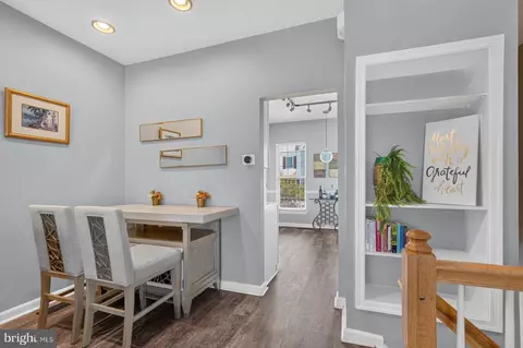 Entry Way - 8328 Green Grass Rd, Laurel, MD 20724 photo 2 of 4