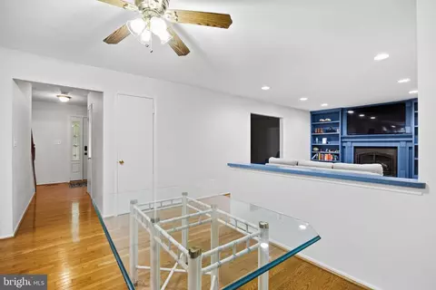Entry Way - 284 Southland Ct, Dunkirk, MD 20754 photo 1 of 1