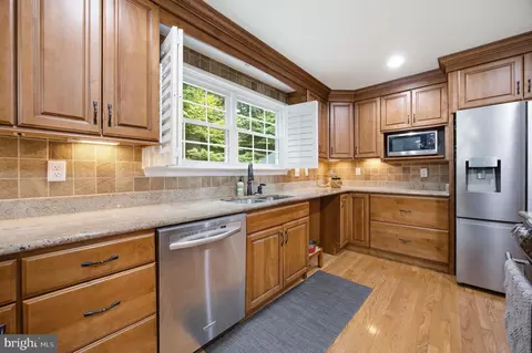 Kitchen - 284 Southland Ct, Dunkirk, MD 20754 photo 4 of 8
